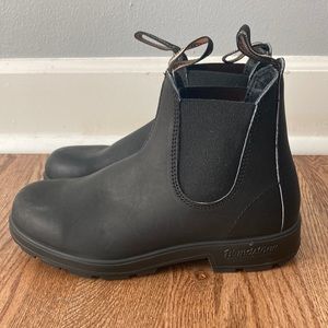 Black Blundstone 510 Classic Chelsea Boots